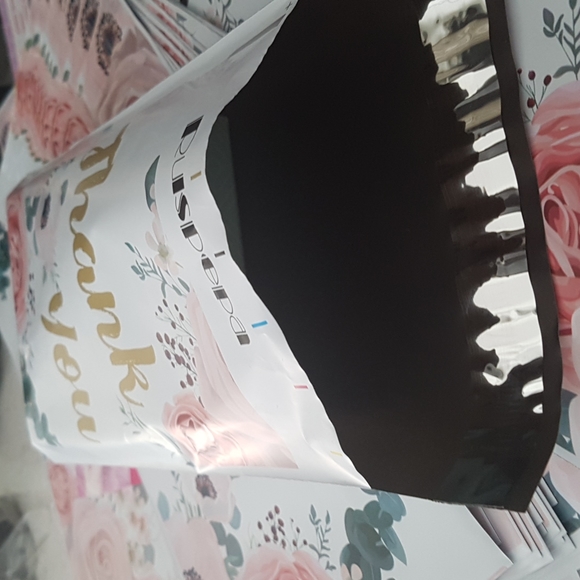 10 pcs Thank You Poly Mailers with Roses 6"x9" Inches - Picture 5 of 6